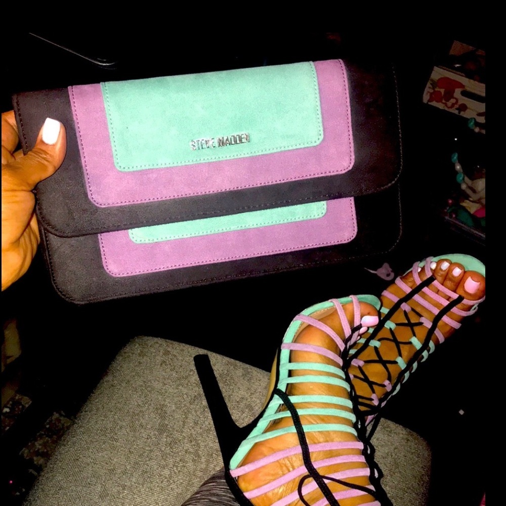 Steve Madden CLUTCH PURSE ONLY. Matching shoes sold separately